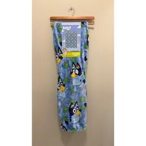 Bluey Silk Touch Throw Blanket 50x70 NWT Ultra Soft Ludo Studio